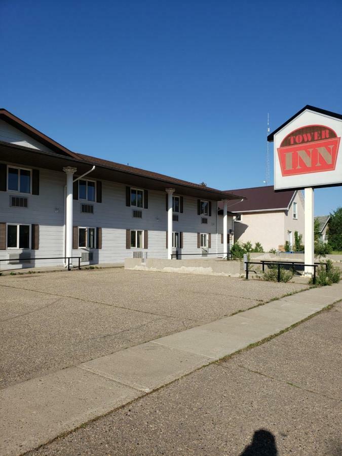 Tower Inn Estevan Extérieur photo